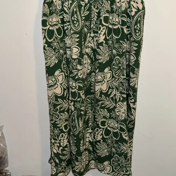 H&M DRESS, MIDI, STRAPPY, SIZE X-LARGE - Picture 2 of 10